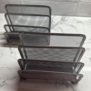 Set of 2 mail organizers metal